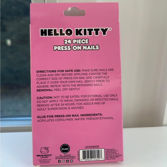 NIB hello kitty press on nails - Picture 2 of 2